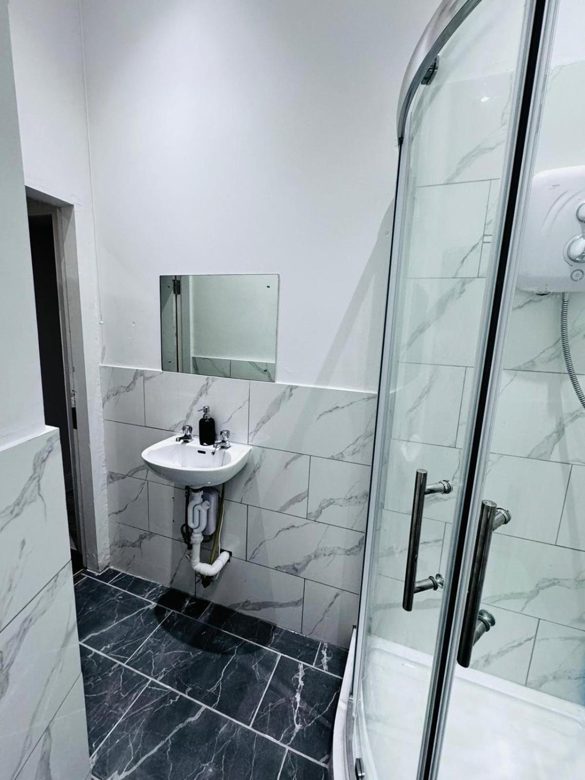 Naas Town - Budget Double Bedrooms Eksteriør bilde